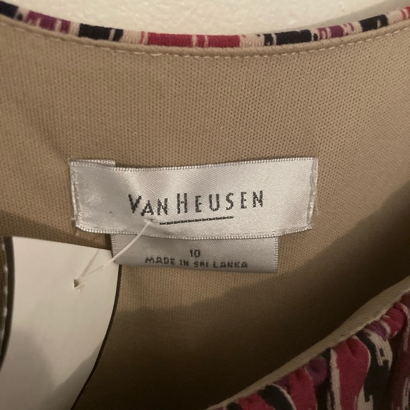 Knee Length T Shirt Dress with Heavy Pattern. - Picture 2 of 2